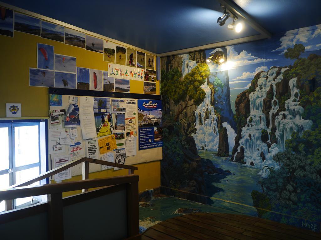 Atlantis Backpackers Hostel พิคตัน ภายนอก รูปภาพ