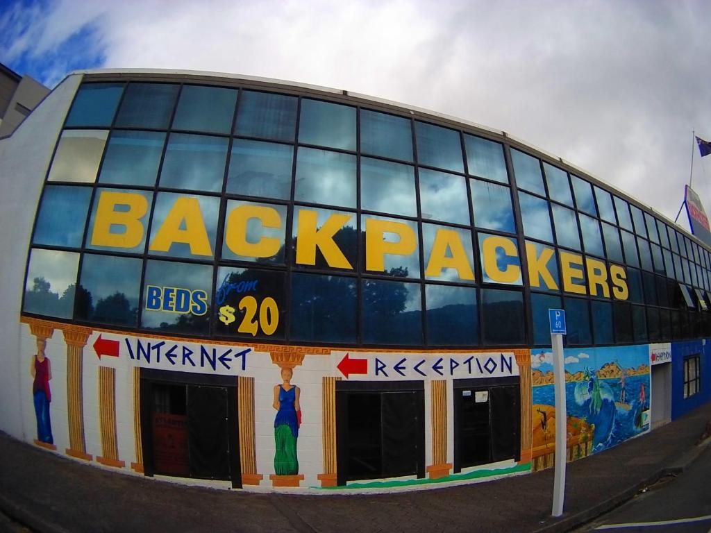 Atlantis Backpackers Hostel พิคตัน ภายนอก รูปภาพ